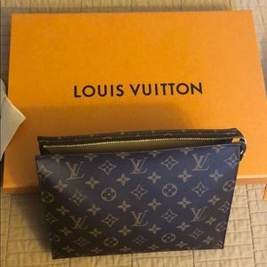 Louis Vuitton Toiletry 26 Monogram M47542